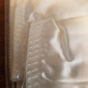 Avon Vintage Satin Hi-Cut L Creme Color Brief